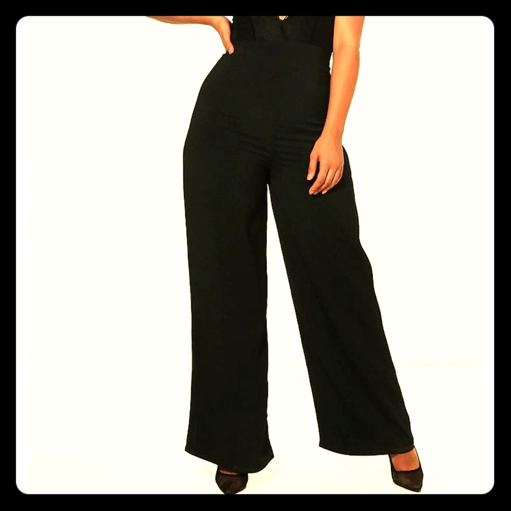 NWT!! Boohoo wide leg trousers! New new new!!